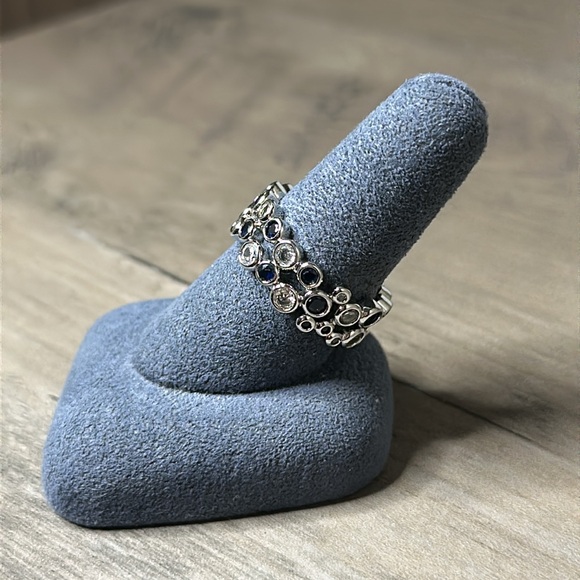 Ring - Picture 2 of 3